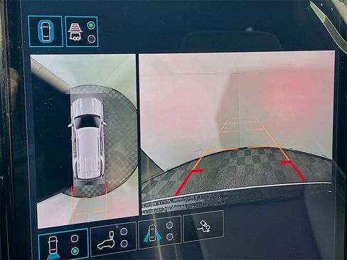 New 2026 GMC Yukon Elevation image 12