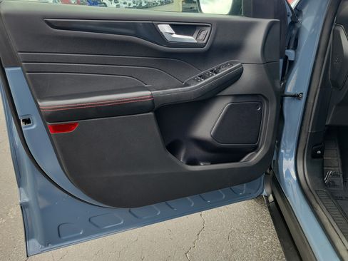 Certified 2023 Ford Escape ST-Line w/ Tech Pack #1 FWD image 17