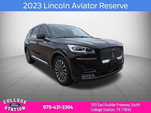Used 2023 Lincoln Aviator Reserve w/ Equipment Group 201A image 1