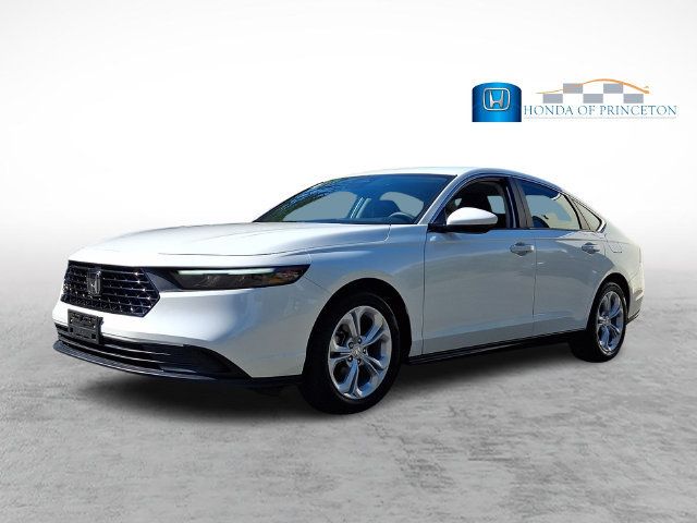 Certified 2023 Honda Accord LX image 3