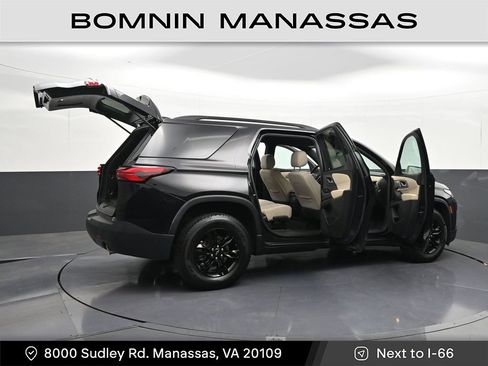 Used 2022 Chevrolet Traverse LS w/ Midnight/Sport Edition FWD image 38