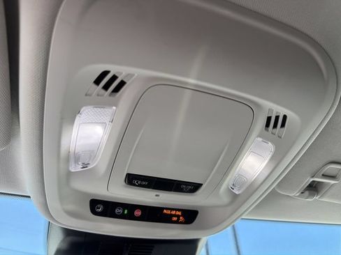 Used 2024 Buick Envision Preferred AWD/4WD image 24