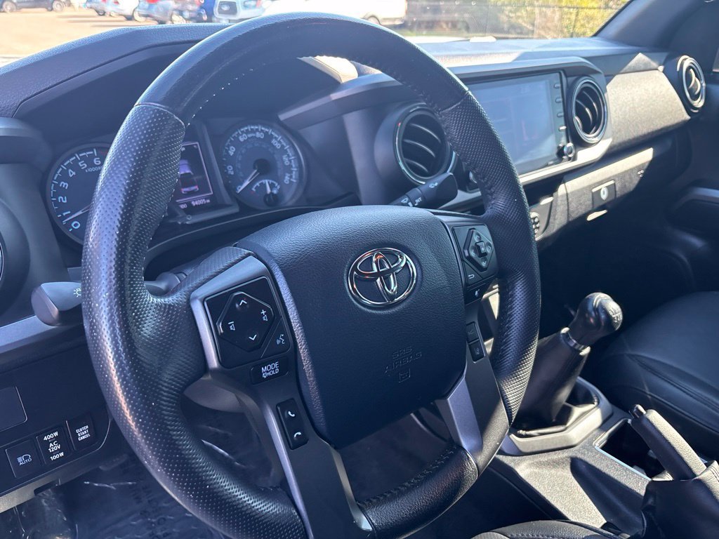 Used 2020 Toyota Tacoma TRD Off-Road AWD/4WD image 13