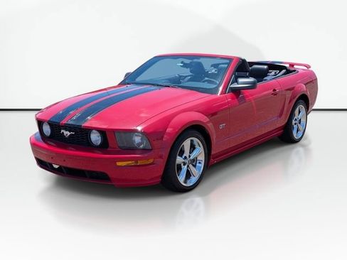 Used 2006 Ford Mustang GT RWD image 1