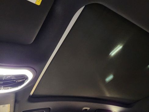 Used 2023 Porsche Macan S image 44