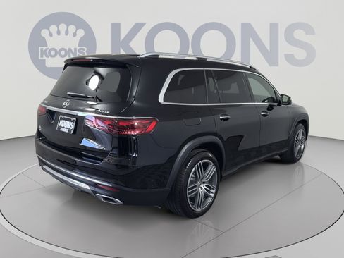 Used 2025 Mercedes-Benz GLS 450 4MATIC image 7