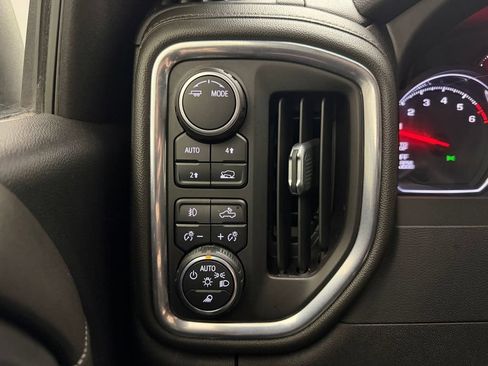 Used 2022 Chevrolet Silverado 1500 RST w/ Convenience Package II AWD/4WD image 31