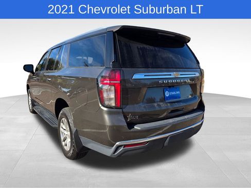 Used 2021 Chevrolet Suburban LT image 7