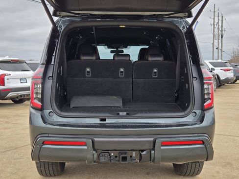Used 2025 Nissan Armada SL w/ Captain's Chari Seat Package RWD image 7