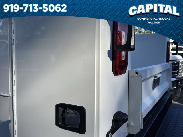 New 2027 Ford F250 XL w/ XL Chrome Package RWD image 17