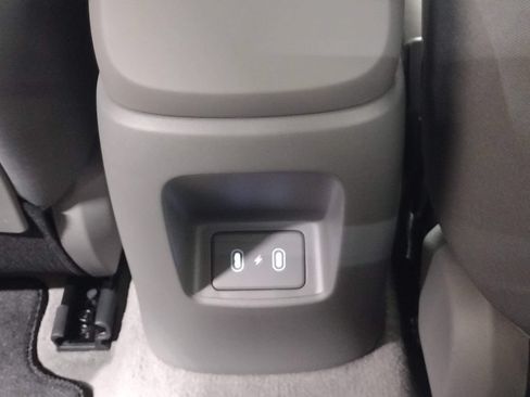 Used 2025 Hyundai Elantra Sport FWD image 31