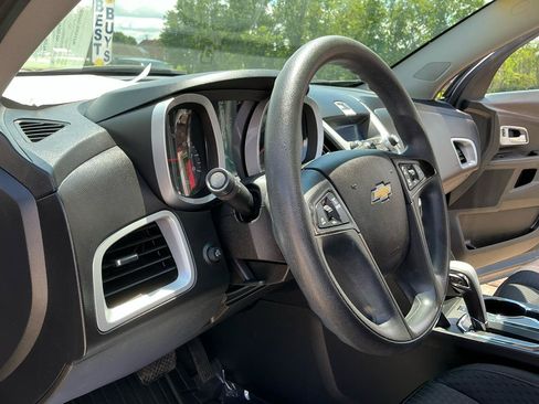 Used 2013 Chevrolet Equinox LS FWD image 16