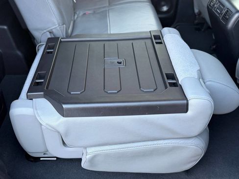 Used 2012 Toyota Tundra Limited w/ Platinum Pkg image 78