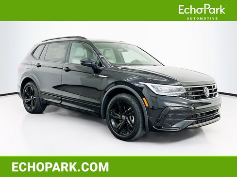 Used 2023 Volkswagen Tiguan SE R-Line AWD/4WD image 1