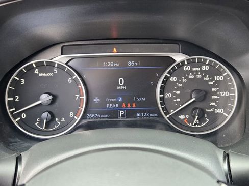 Used 2024 Nissan Altima 2.5 SR FWD image 25