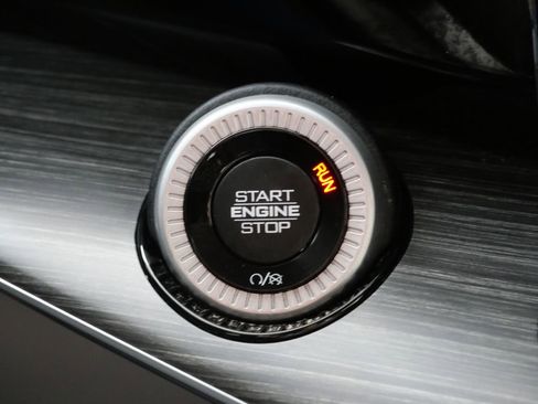 Used 2023 Jeep Wagoneer Series II w/ Premium Group I image 26