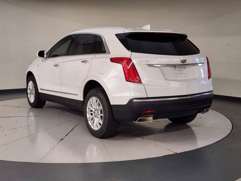 Used 2019 Cadillac XT5 FWD image 6