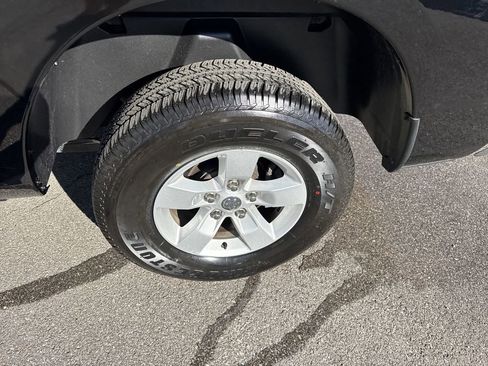 Used 2022 RAM 1500 Classic SLT image 7