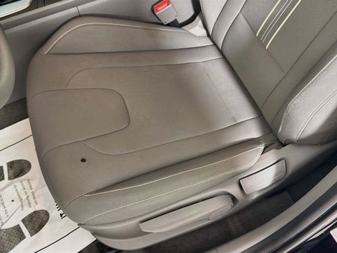Used 2024 Hyundai Elantra SEL FWD image 19