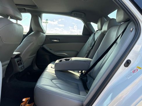 Used 2019 Toyota Avalon XLE w/ Moonroof Package FWD image 8