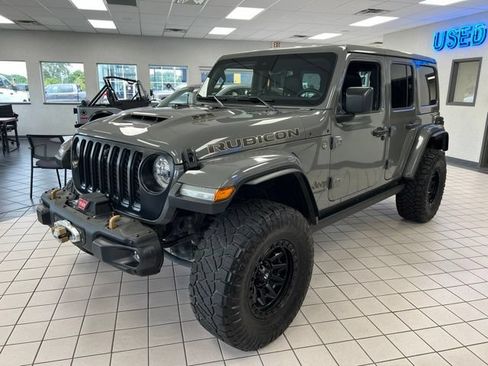 Used 2021 Jeep Wrangler Unlimited Rubicon w/ Dual Top Group AWD/4WD image 3