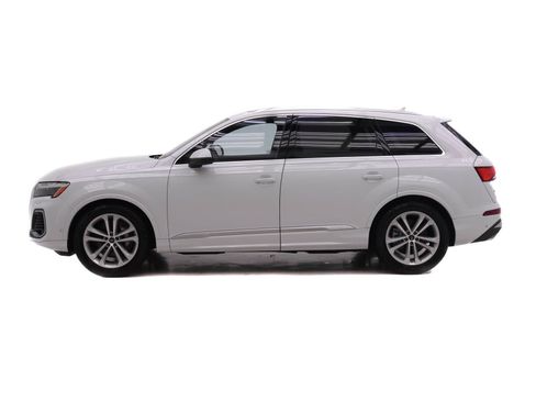 Certified 2026 Audi Q7 3.0T Premium Plus w/ Premium Plus Package AWD/4WD image 3