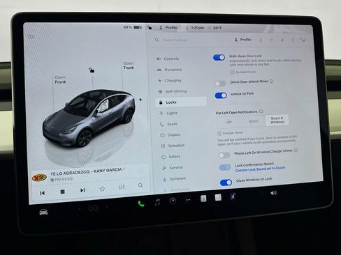 Used 2024 Tesla Model Y Long Range AWD/4WD image 29