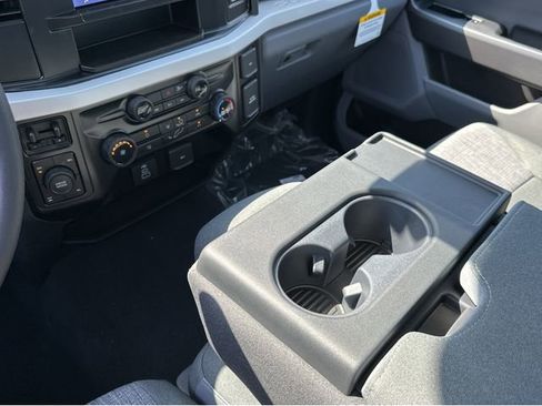 New 2025 Ford F250 XLT image 23