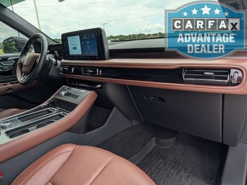 Used 2025 Lincoln Aviator Reserve AWD/4WD image 27