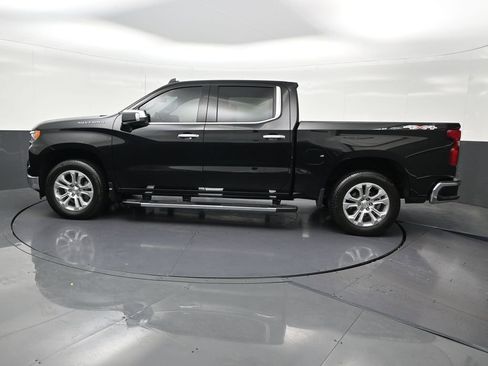 Used 2025 Chevrolet Silverado 1500 LTZ AWD/4WD image 2