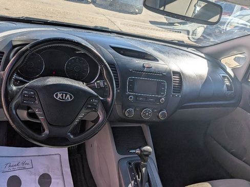 Used 2015 Kia Forte EX w/ UVO Package W/17" Alloys image 11