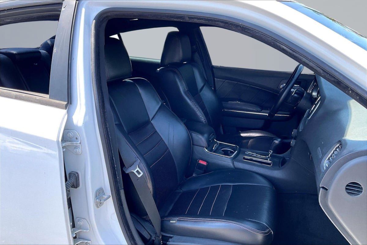 Used 2013 Dodge Charger R/T w/ Wheels & Tunes Group RWD image 7