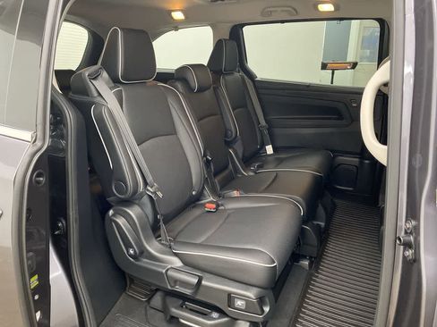 Used 2026 Honda Odyssey Elite image 19