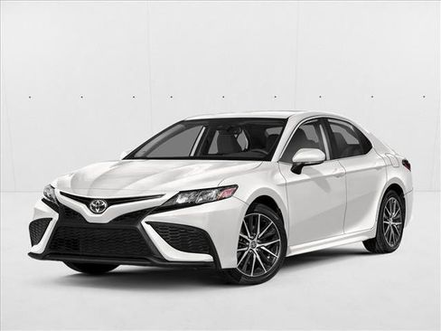 Used 2024 Toyota Camry SE FWD image 1