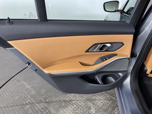 Used 2023 BMW 330i xDrive Sedan w/ Premium Package image 16