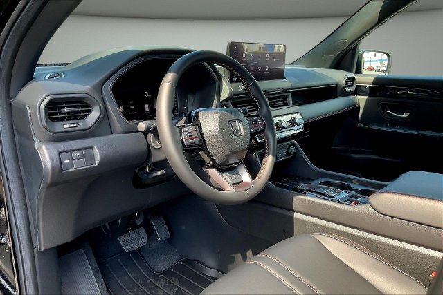 New 2026 Honda Pilot TrailSport image 7