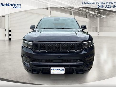 Used 2025 Jeep Grand Wagoneer L Series III w/ Rear Seat Video Group 1 image 7