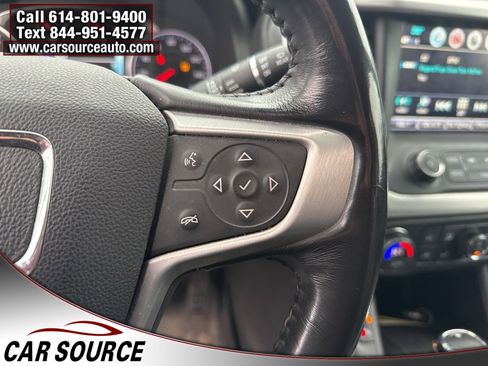 Used 2019 GMC Acadia SLT image 24