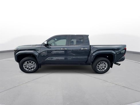 Certified 2025 Toyota Tacoma Limited AWD/4WD image 9