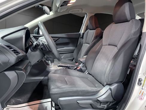 Used 2019 Subaru Impreza 2.0i Premium image 12