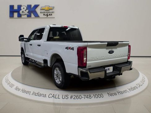 Used 2025 Ford F250 XLT AWD/4WD image 4