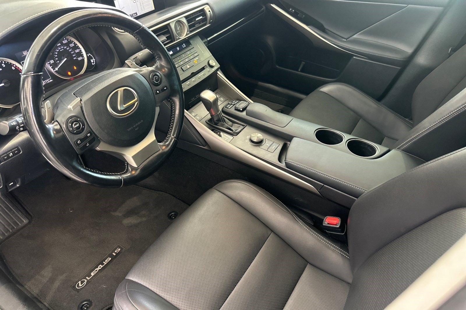 Used 2016 Lexus IS 200t w/ Navigation System Package RWD image 11