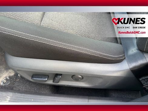 Used 2025 Nissan Rogue SV AWD/4WD image 11