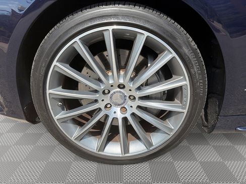 Used 2015 Mercedes-Benz S 550 Sedan w/ Sport Package image 19
