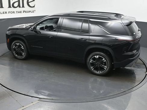 New 2027 Chevrolet Traverse LT w/ Sun and Wheel Package FWD image 21