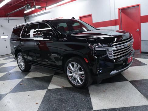 Used 2023 Chevrolet Tahoe High Country w/ Premium Package 2 image 3