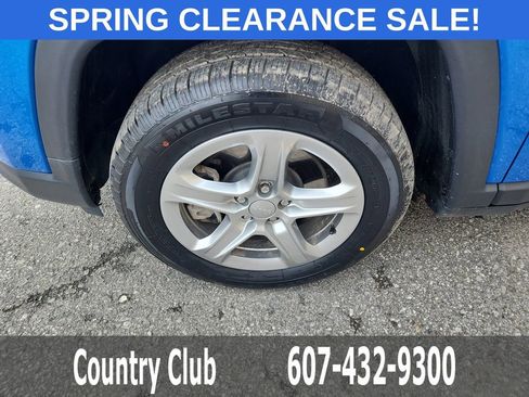 Used 2024 Jeep Compass Latitude w/ Convenience Group image 34