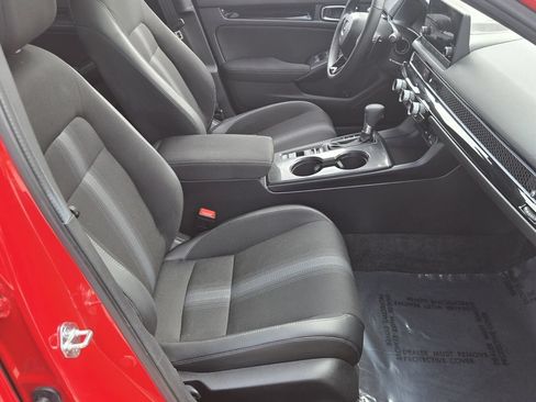 Used 2025 Honda Civic Sport image 14