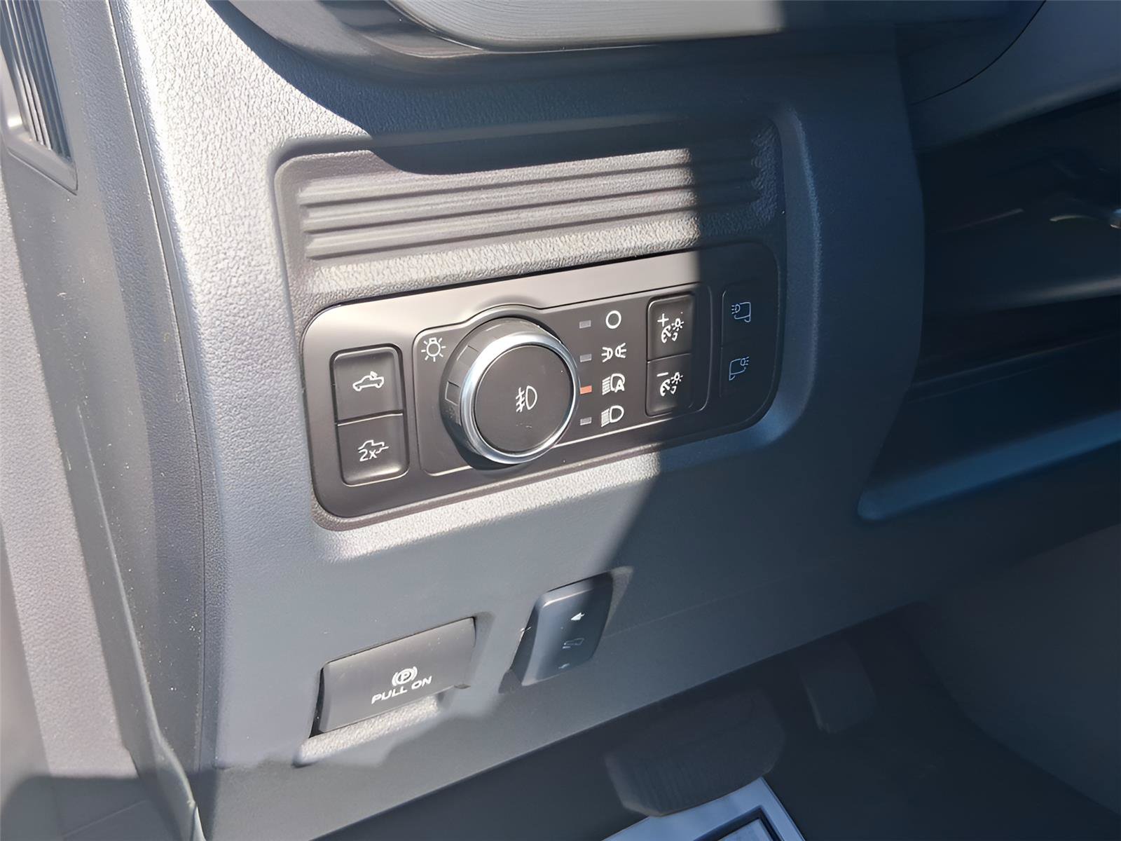 New 2026 Ford F350 Lariat w/ Lariat Ultimate Package AWD/4WD image 14