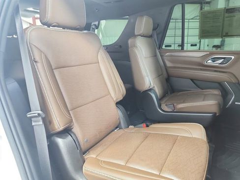 Used 2021 Chevrolet Tahoe High Country w/ Premium Package AWD/4WD image 49